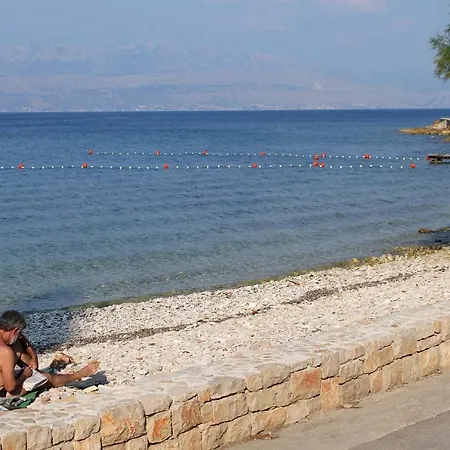House With A Swimming Pool Sutivan, Brac - 11496
